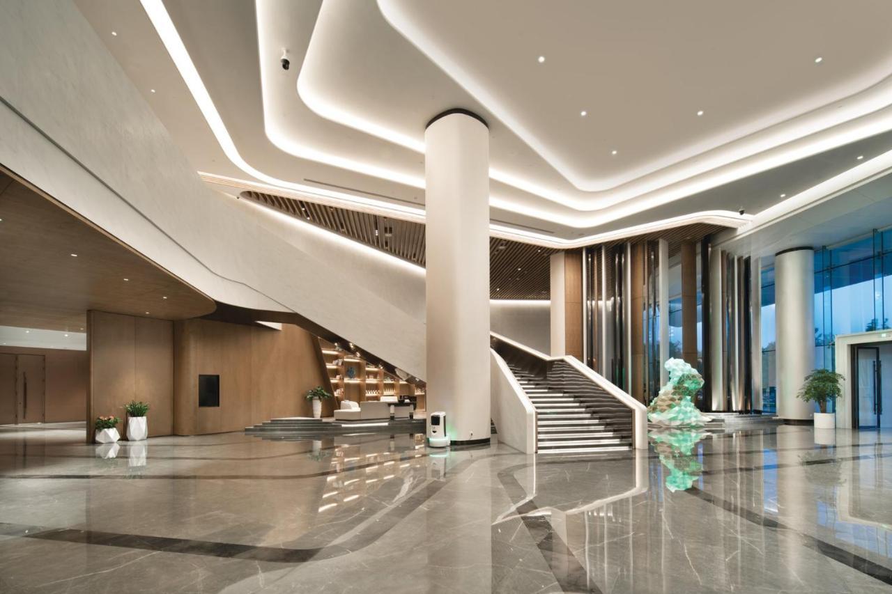 Crowne Plaza Wuhan Optics Valley By Ihg Exterior foto