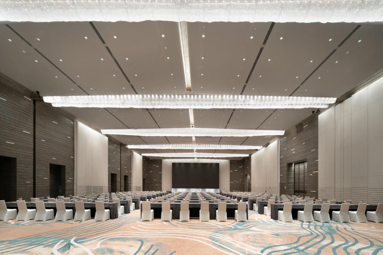 Crowne Plaza Wuhan Optics Valley By Ihg Exterior foto